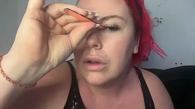 redxxxvixen online show from 02/16/25, 11:37