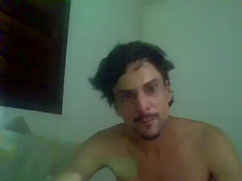 Snapshot of couplemilk chatting on 12/17/24, 04:45 couplemilk online show from 12/17/24, 04:45