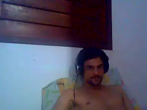 Snapshot of couplemilk chatting on 12/20/24, 10:00 couplemilk online show from 12/20/24, 10:00