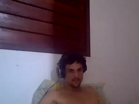 Snapshot of couplemilk chatting on 12/23/24, 04:01 couplemilk online show from 12/23/24, 04:01