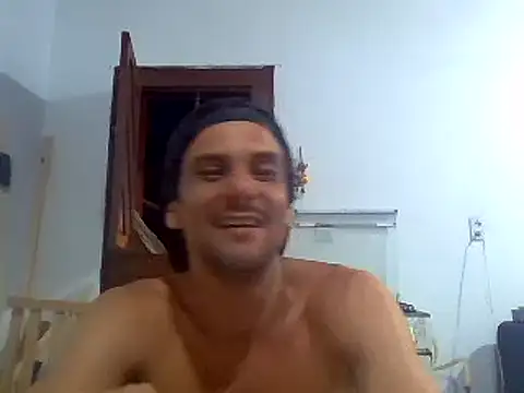 Snapshot of couplemilk chatting on 12/27/24, 01:43 couplemilk online show from 12/27/24, 01:43