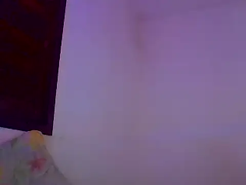 Snapshot of couplemilk chatting on 01/03/25, 10:19 couplemilk online show from 01/03/25, 10:19