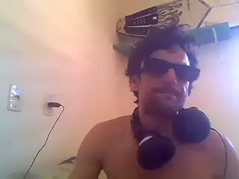 Snapshot of couplemilk chatting on 01/17/25, 05:08 couplemilk online show from 01/17/25, 05:08