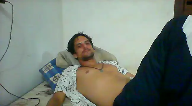 Snapshot of couplemilk chatting on 01/25/25, 10:07 couplemilk online show from 01/25/25, 10:07