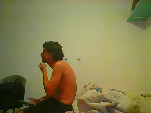 Snapshot of couplemilk chatting on 02/04/25, 02:49 couplemilk online show from 02/04/25, 02:49