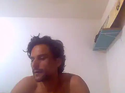 Snapshot of couplemilk chatting on 02/08/25, 11:24 couplemilk online show from 02/08/25, 11:24