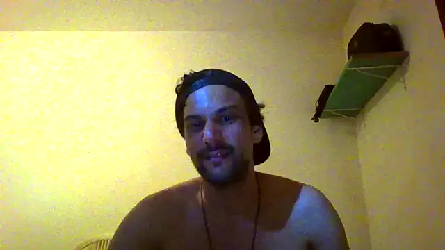 Snapshot of couplemilk chatting on 01/19/26, 01:09 couplemilk online show from 01/19/26, 01:09