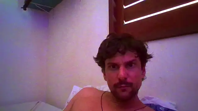 Snapshot of couplemilk chatting on 02/04/26, 02:12 couplemilk online show from 02/04/26, 02:12