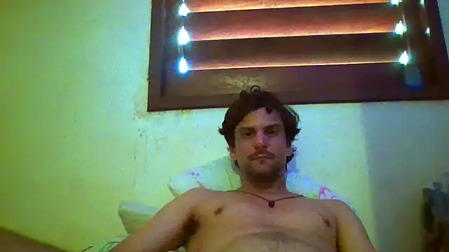 Snapshot of couplemilk chatting on 02/15/26, 08:46 couplemilk online show from 02/15/26, 08:46