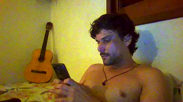 Snapshot of couplemilk chatting on 02/20/26, 02:41 couplemilk online show from 02/20/26, 02:41