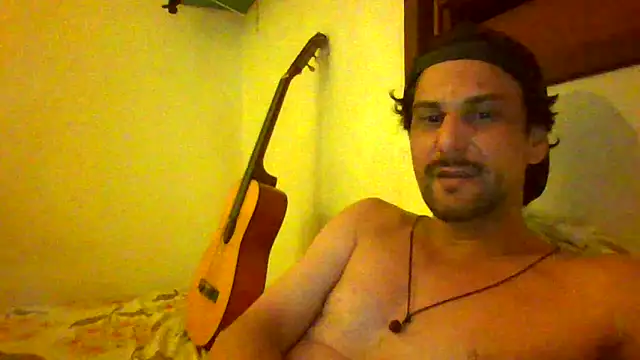 Snapshot of couplemilk chatting on 02/21/26, 02:56 couplemilk online show from 02/21/26, 02:56