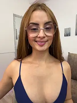 Snapshot of MiaaLoren chatting on 02/06/26, 05:05 MiaaLoren online show from 02/06/26, 05:05