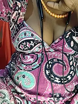 Snapshot of Anjali_cute-Pondati chatting on 09/23/25, 12:35 Anjali cute-Pondati online show from 09/23/25, 12:35