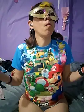 Snapshot of Lunababymylove chatting on 11/12/25, 04:02 Lunababymylove online show from 11/12/25, 04:02