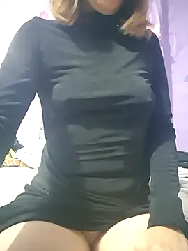 Snapshot of Lunababymylove chatting on 01/17/26, 03:00 Lunababymylove online show from 01/17/26, 03:00