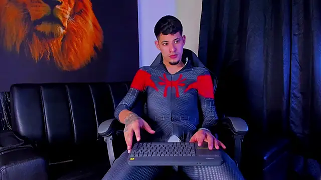 kyle smithxx online show from 10/29/25, 08:43