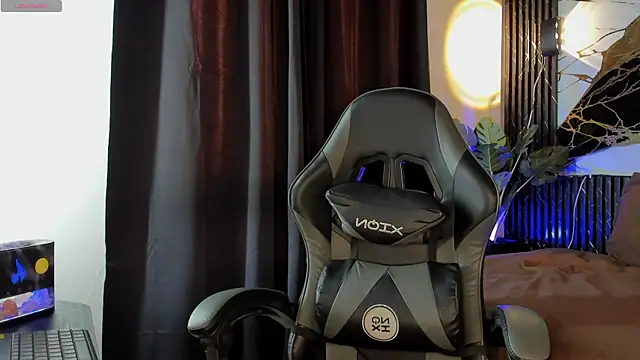 kyle smithxx online show from 12/18/25, 08:15