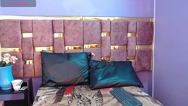 Snapshot of ling_ling24 chatting on 01/30/25, 03:22 ling ling24 online show from 01/30/25, 03:22