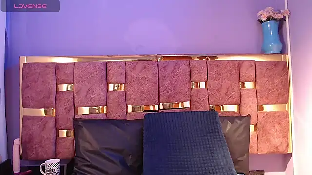 Snapshot of ling_ling24 chatting on 02/12/25, 03:40 ling ling24 online show from 02/12/25, 03:40