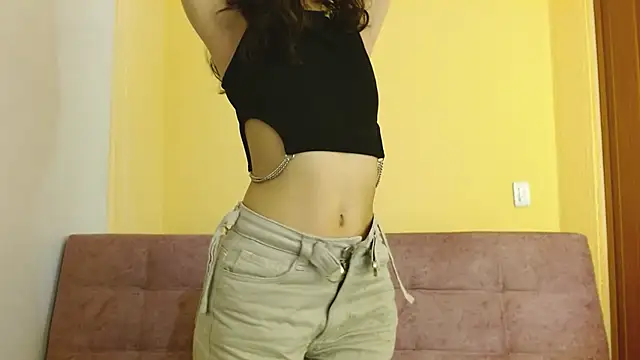 Snapshot of ling_ling24 chatting on 03/08/25, 03:06 ling ling24 online show from 03/08/25, 03:06