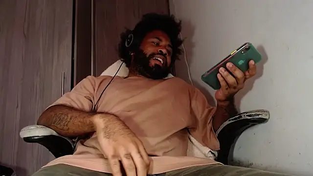 KaelMoreau online show from 03/08/25, 07:53