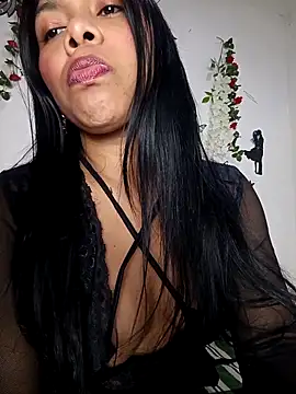 DIORA Latina online show from 09/12/25, 05:40