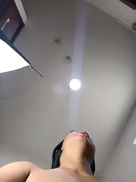 DIORA Latina online show from 10/10/25, 12:48