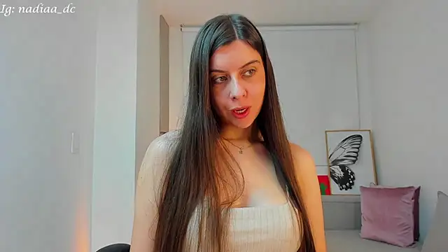 Nadiaa  online show from 01/04/25, 03:07