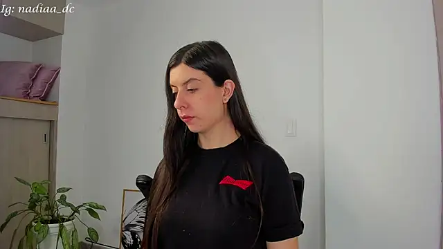 Nadiaa  online show from 02/13/25, 02:56