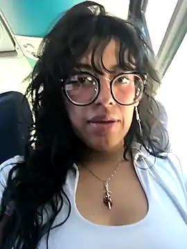 Snapshot of Fun_Everywhere chatting on 01/12/25, 04:08 Fun Everywhere online show from 01/12/25, 04:08