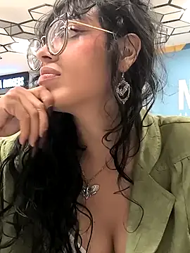 Snapshot of Fun_Everywhere chatting on 01/30/25, 11:24 Fun Everywhere online show from 01/30/25, 11:24