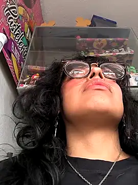 Snapshot of Fun_Everywhere chatting on 02/16/25, 09:48 Fun Everywhere online show from 02/16/25, 09:48