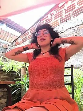 Snapshot of Fun_Everywhere chatting on 02/18/26, 05:42 Fun Everywhere online show from 02/18/26, 05:42