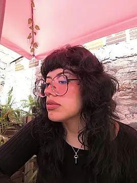 Snapshot of Fun_Everywhere chatting on 03/04/26, 01:28 Fun Everywhere online show from 03/04/26, 01:28