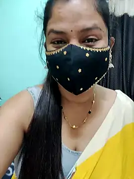 Snapshot of payal_sharma1 chatting on 11/23/25, 04:45 payal sharma1 online show from 11/23/25, 04:45