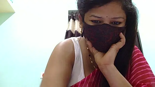 Snapshot of payal_sharma1 chatting on 02/26/26, 06:56 payal sharma1 online show from 02/26/26, 06:56