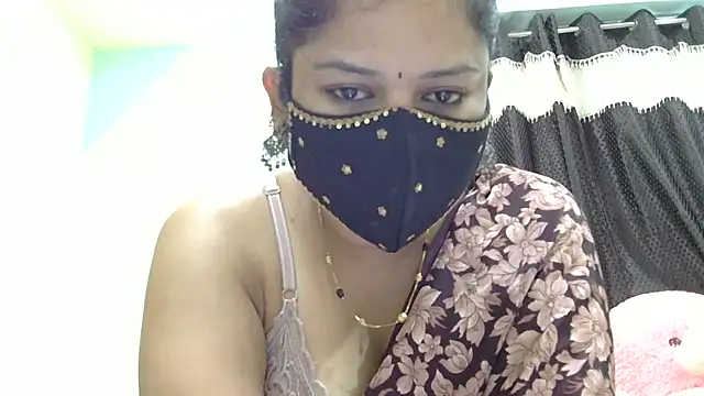 Snapshot of payal_sharma1 chatting on 05/16/26, 05:48 payal sharma1 online show from 05/16/26, 05:48