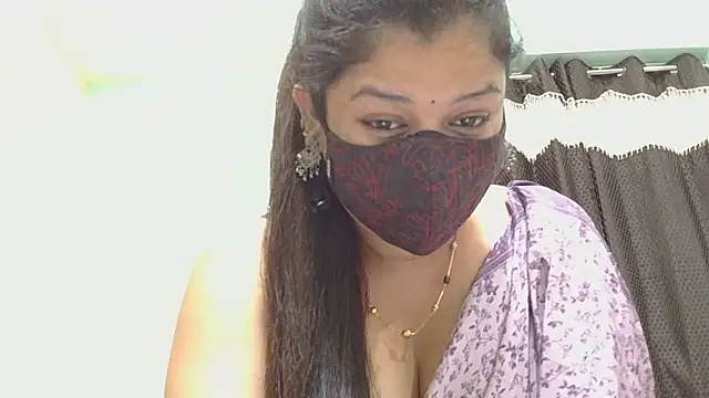 Snapshot of payal_sharma1 chatting on 06/19/26, 10:41 payal sharma1 online show from 06/19/26, 10:41