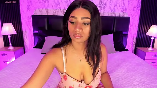 SpicyAmelia online show from 11/25/25, 12:38