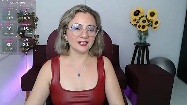 Ghada milf online show from 04/24/26, 11:07