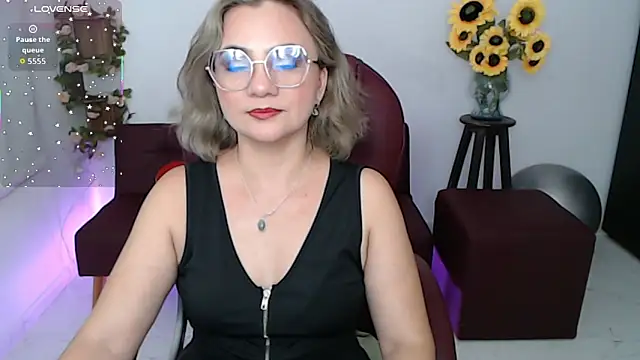Ghada milf online show from 05/02/26, 08:03