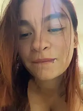 Snapshot of MiaLujan_ chatting on 12/10/24, 11:40 MiaLujan  online show from 12/10/24, 11:40