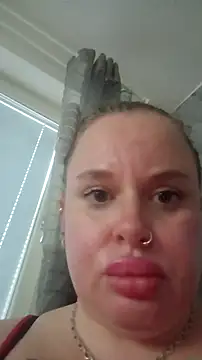 Snapshot of JohannasMishael chatting on 09/18/25, 05:04 JohannasMishael online show from 09/18/25, 05:04