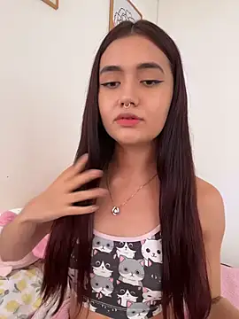 Snapshot of HallieLemon1 chatting on 02/01/26, 08:51 HallieLemon1 online show from 02/01/26, 08:51