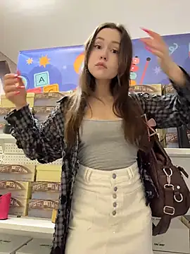 Peachy Dream online show from 06/13/26, 04:27