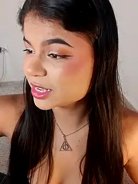 Cleo hills online show from 02/18/25, 01:22