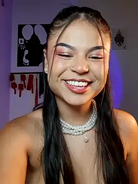 Cleo hills online show from 11/27/25, 02:52