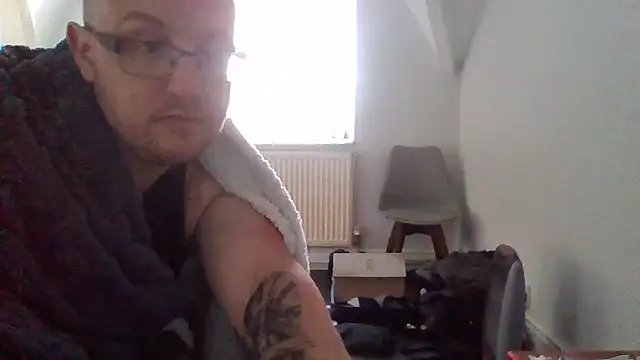 666closetbiboy online show from 04/11/26, 05:28