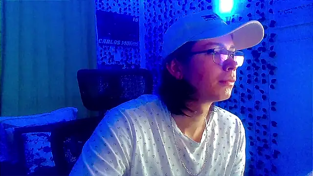 Snapshot of Andy_gray chatting on 07/09/26, 11:58 Andy gray online show from 07/09/26, 11:58
