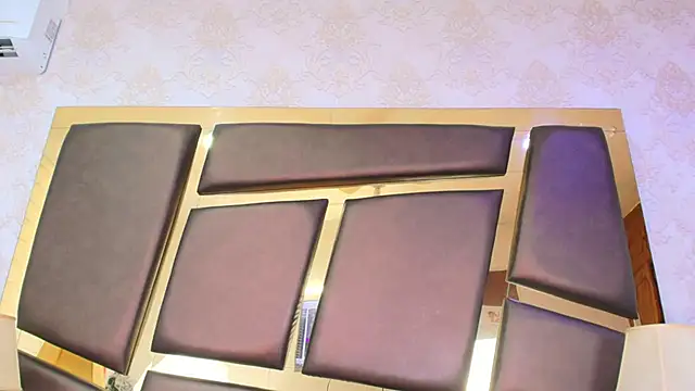 BellahColucci online show from 12/18/24, 11:30